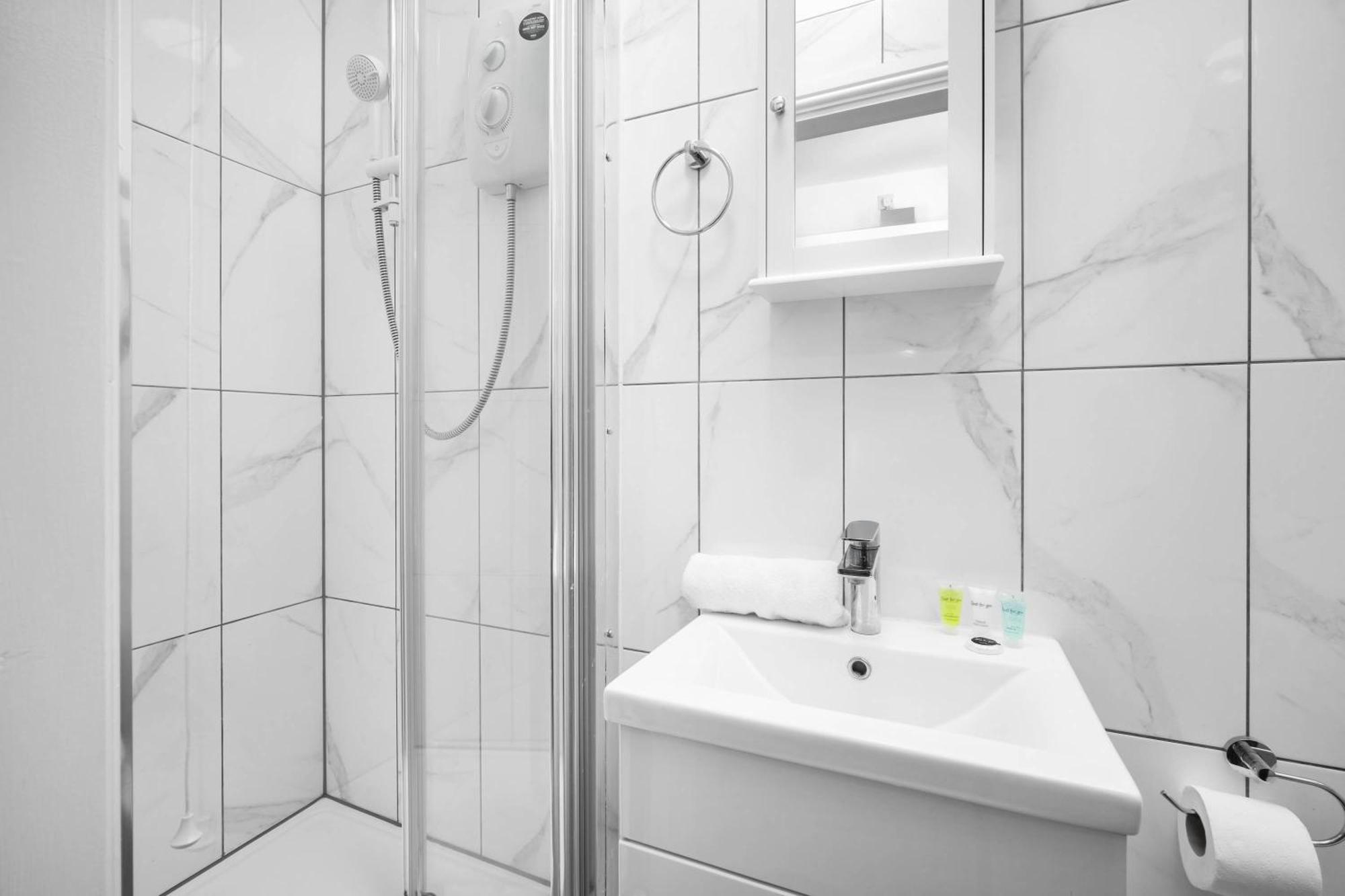 Luxury Apartment - Wifi - Smart Tv - Near City Centre - 2Mr 伯明翰 客房 照片